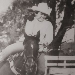 Meet your Posher, Debbie